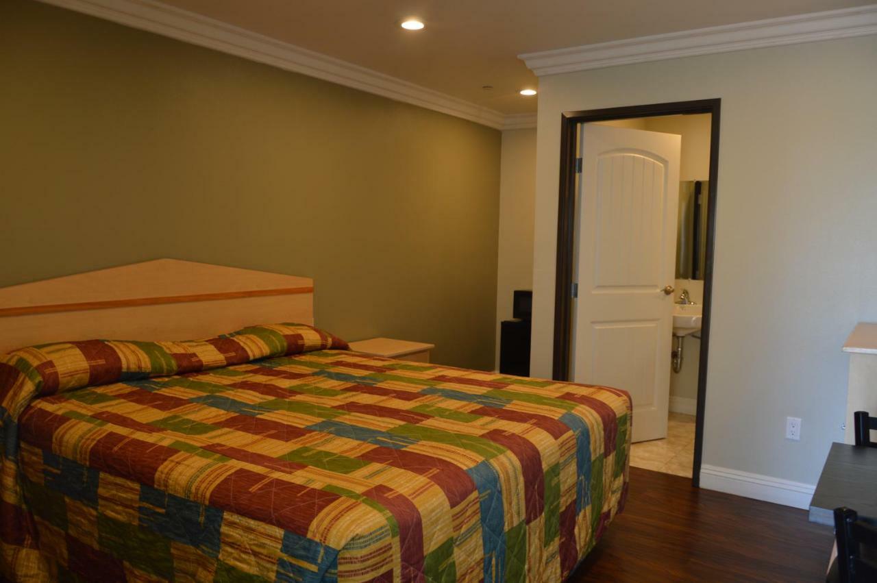 El Rey Inn การ์เดนนา ภายนอก รูปภาพ